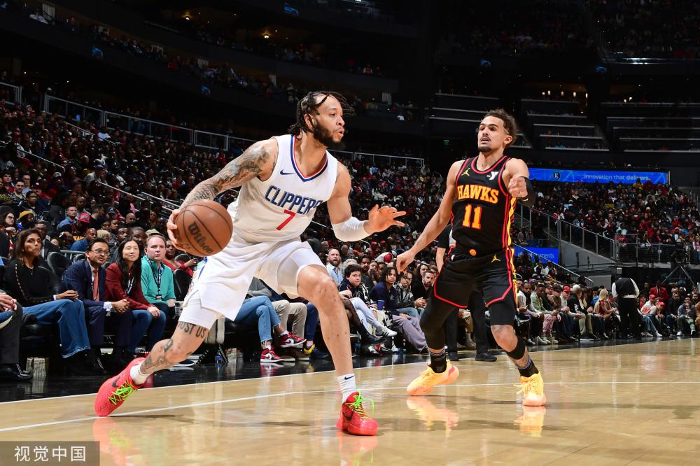 媒体关注与 媒体关注与