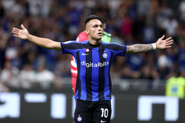 巴黎虽然遭 巴黎虽然遭